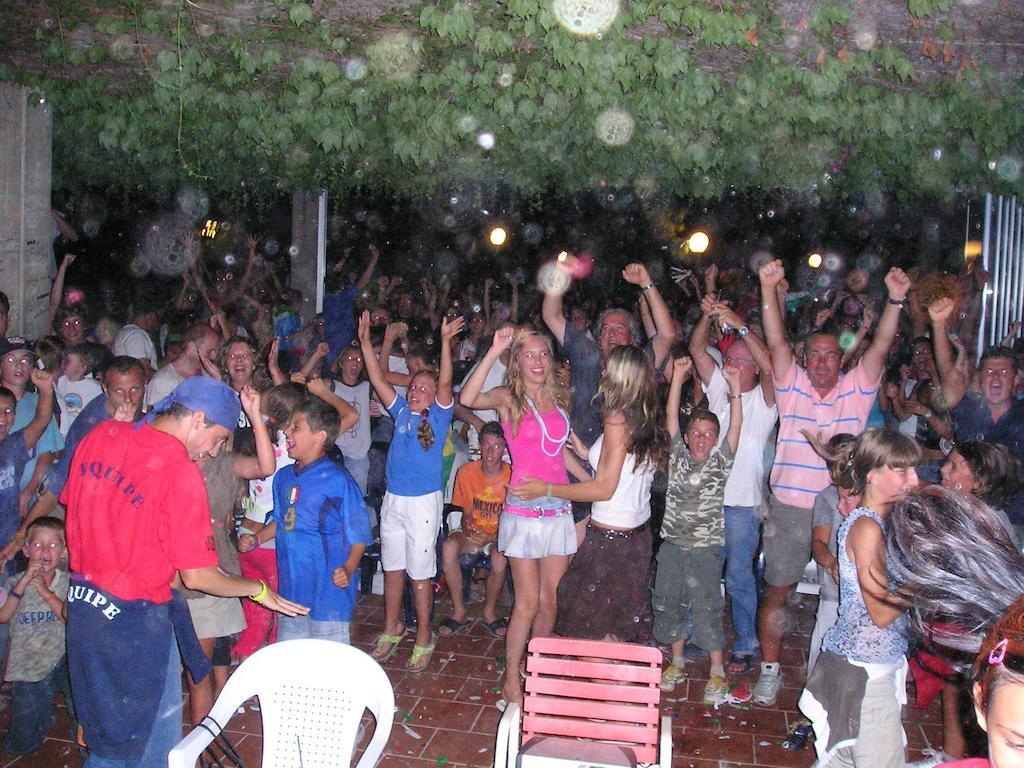 Camping Free Beach Marina Di Bibbona Exterior foto